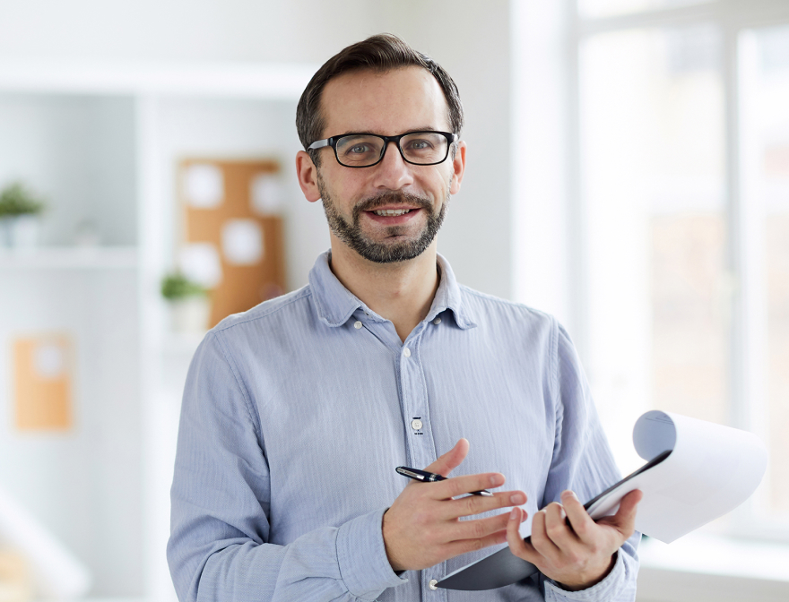 A licensed therapist provides professional Christian counseling online.
